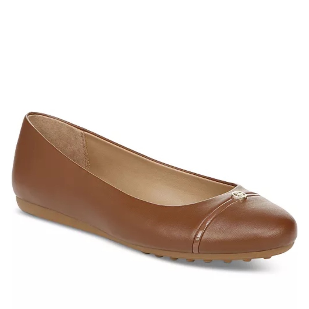 Women's Agnness Memory Foam Cap Toe Ballet